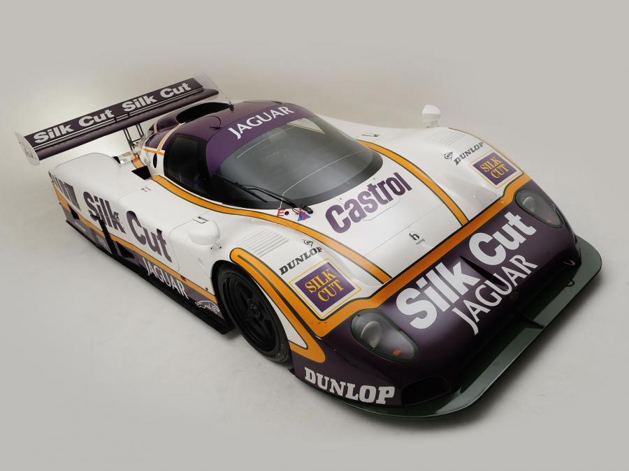  Jaguar XJR8 1987 года  (фото 11 из 16)